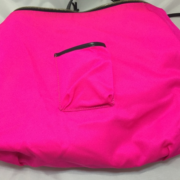 black and tan nylon Dooney and Bourke purse - Picture 8 of 8